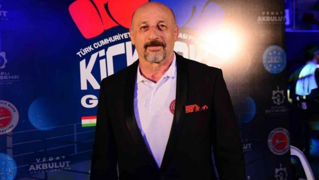 Emekli paraşütçü dağ komandosu, kick boks ringlerinin hakimi oldu