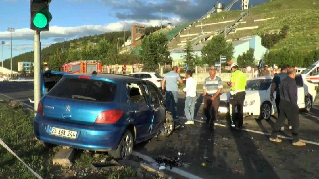 Erzurum'da feci kaza: 9 yaralı