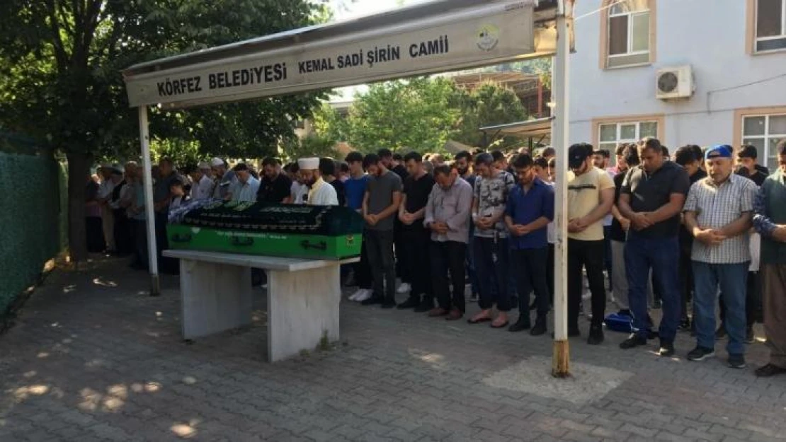 Eşi ve kendisinin canına kıymıştı, aynı mezarlıkla farklı yerlere defnedildiler