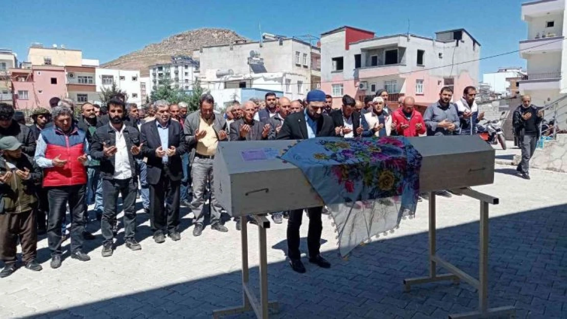 Eski kocası tarafından öldürülen Remziye Tüysüz defnedildi