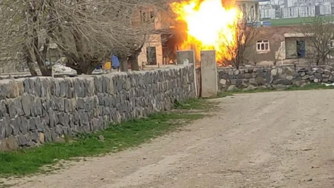 Evin deposunda çok sayıda tüp patladı, facianın eşiğinden dönüldü