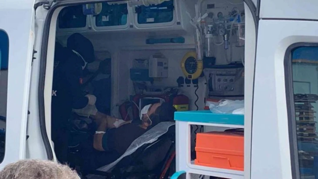 Fabrikada döküm makinesi patladı: 3 yaralı
