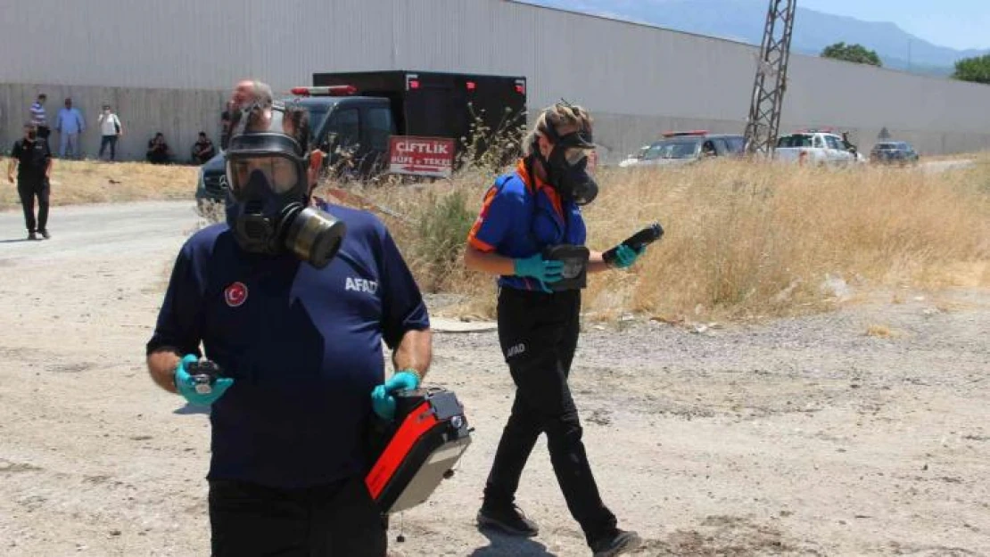 Fabrikadaki yangın sonrası zehirli gaz paniği