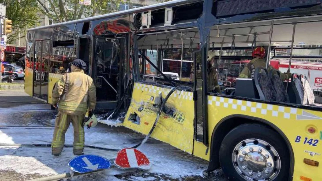 Fatih'te tramvay ile İETT otobüsü çarpıştı: 6 yaralı