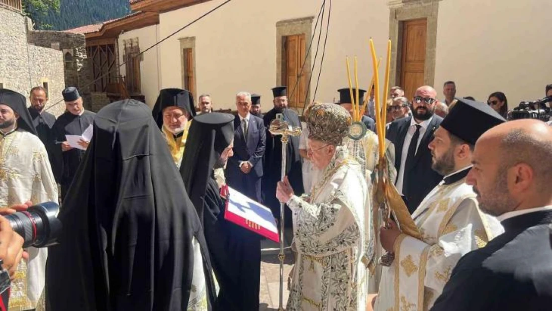 Fener Rum Patriği Bartholomeos ayin için Sümela Manastırı'na geldi