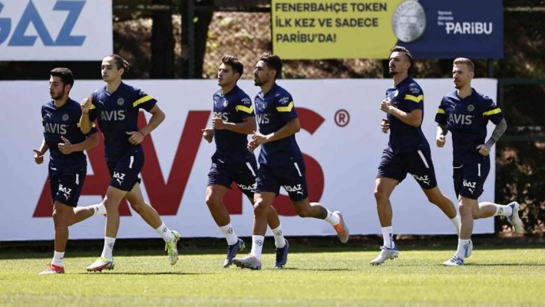 Fenerbahçe, yeni sezon hazırlıklarına devam etti