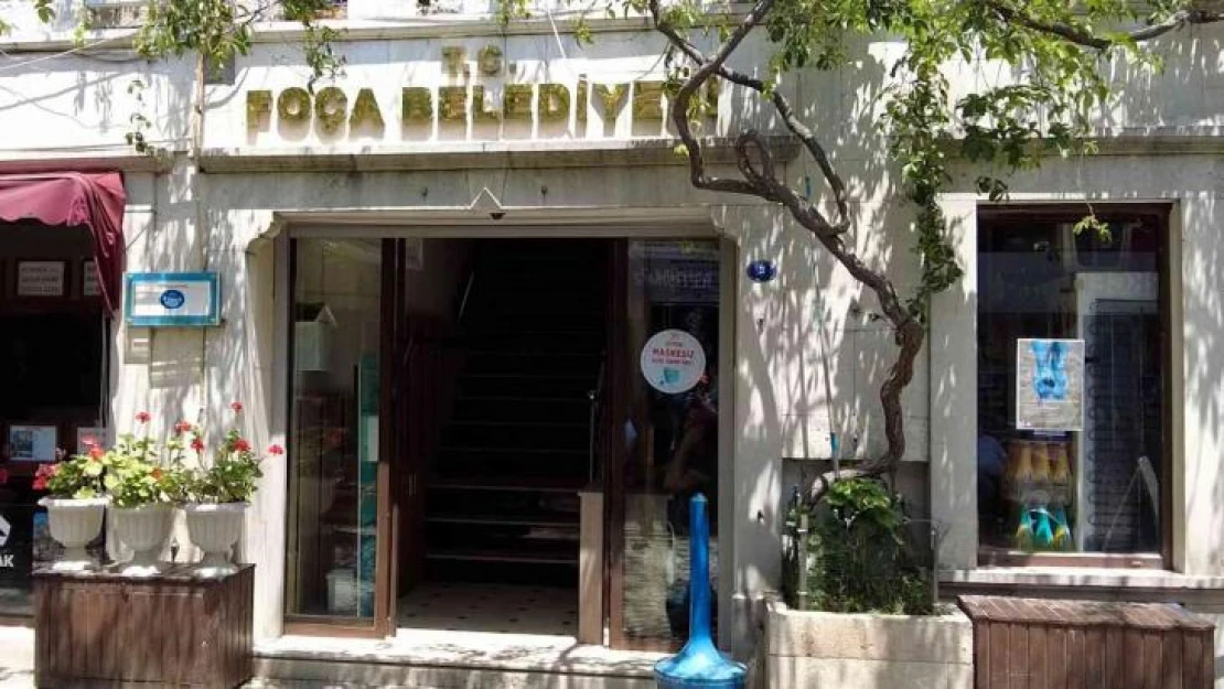 Foça Belediyesi'nde istifa rüzgarı