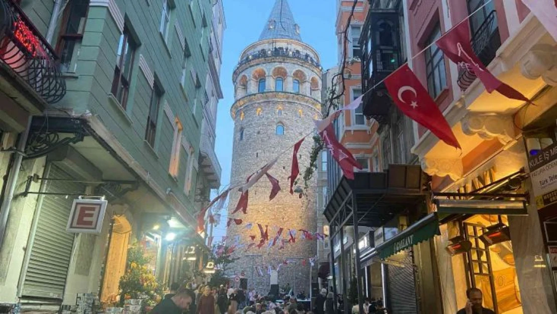 Galata Kulesi çevresinde iftar heyecanı