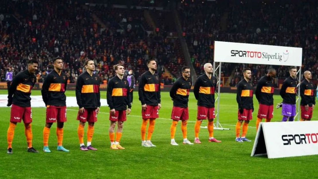 Galatasaray'da 2 değişiklik