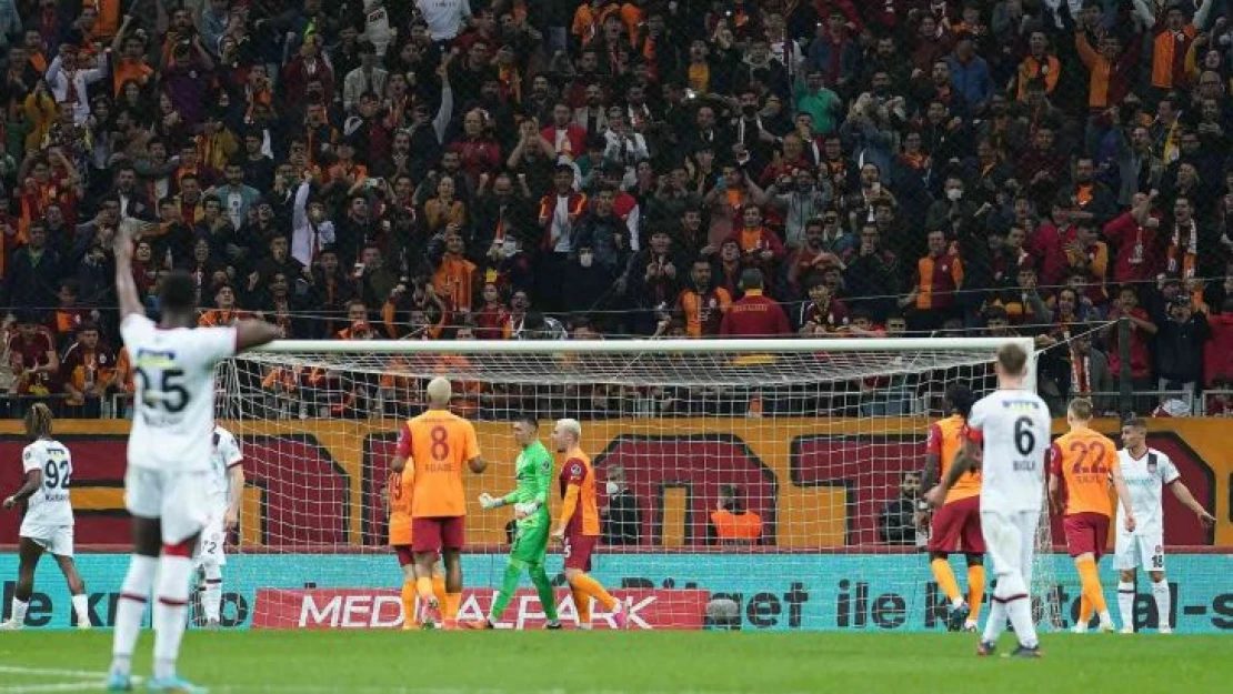 Galatasaray, Karagümrük'ü Süper Lig'de ilk kez yendi!