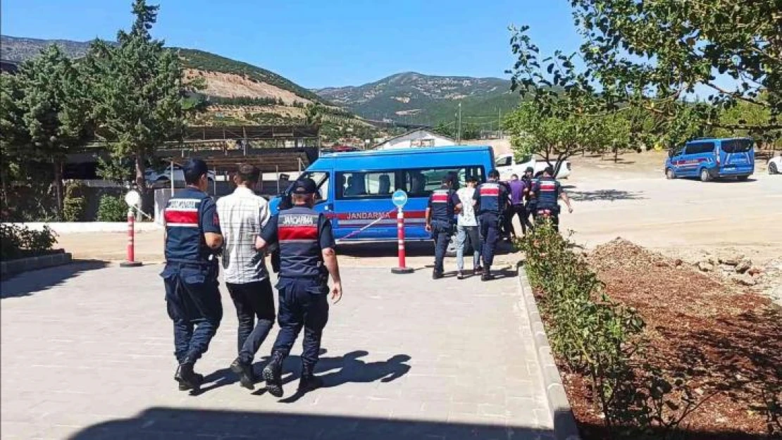 Gaziantep'te uyuşturucu operasyonu: 4 şahıs tutuklandı