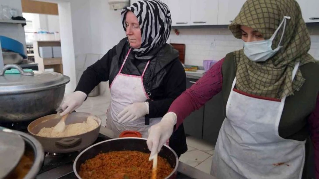 Geçmişi 10 bin yıl öncesine dayanan siyez buğdayı, kadınların elinde yeniden hayat buldu