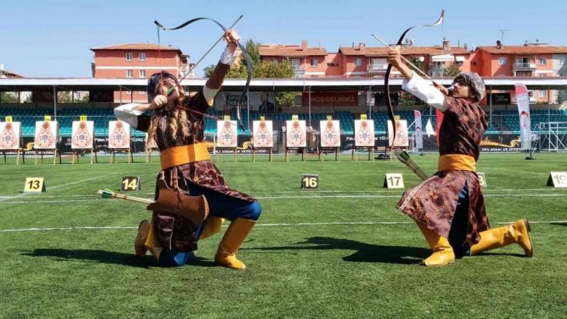 Gençlik Merkezleri arası Geleneksel Türk Okçuluğu Turnuvası Ankara'da düzenlendi