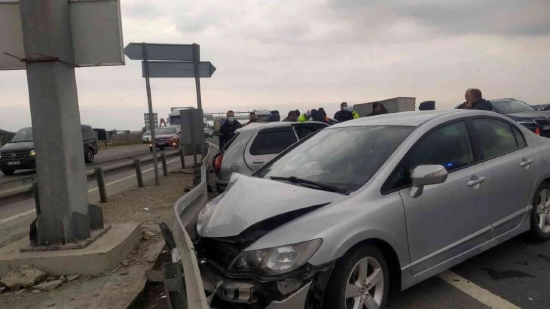 Geri geri gelen sürücü kazaya neden oldu: 3 kişi hafif şekilde yaralandı