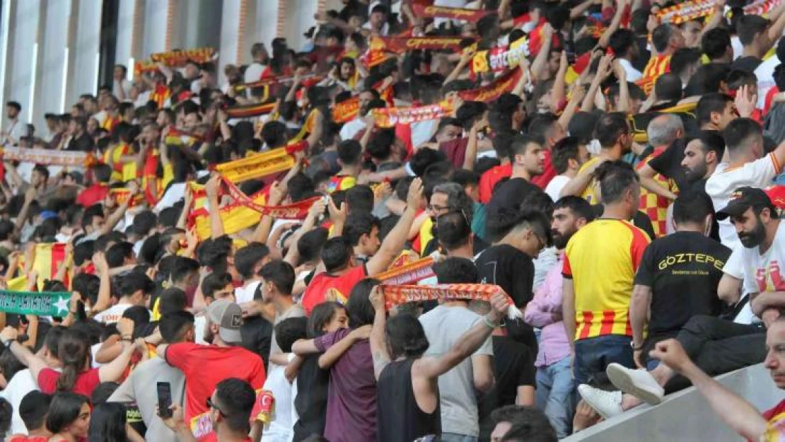 Göztepe taraftarından Süper Lig'e 'İsyan Marşı'yla veda