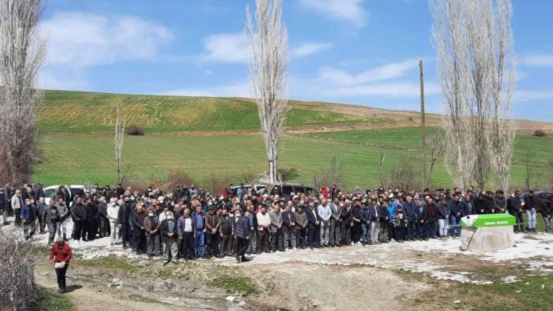 Hamit Egemen köyünde son yolculuğuna uğurlandı