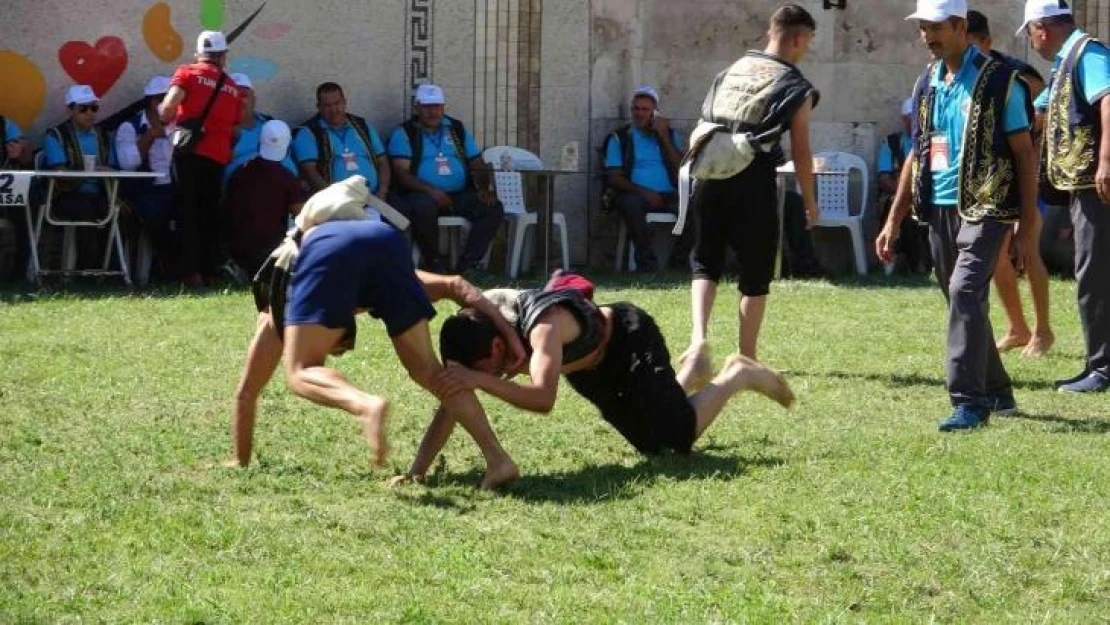 Hatay'da Türkiye Aba Güreşi Şampiyonası müsabakaları başladı