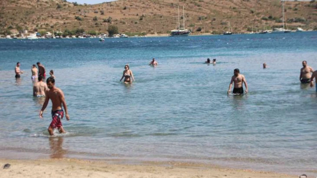 Hava yeniden ısındı, plajlar doldu