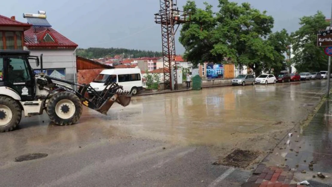 Havza'da dolu ve sağanak