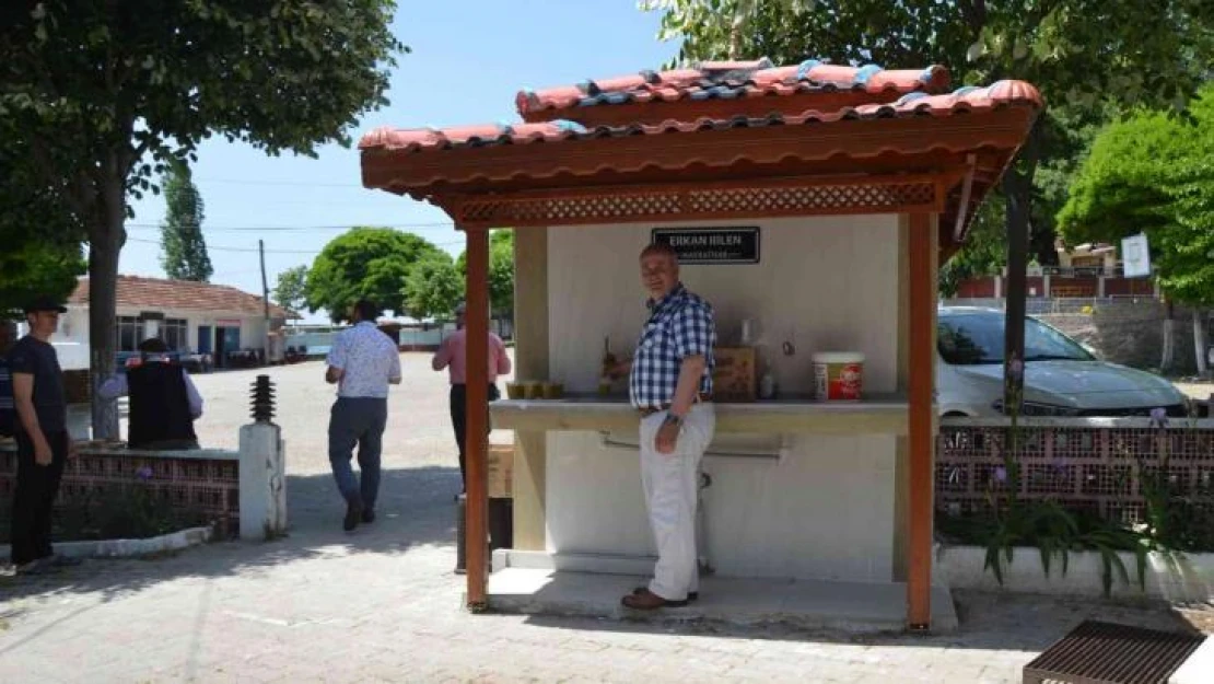 Hayırsever vatandaşın yaptırdığı çeşmeden soğuk havalarda çorba, sıcak havalarda ise ayran akıyor