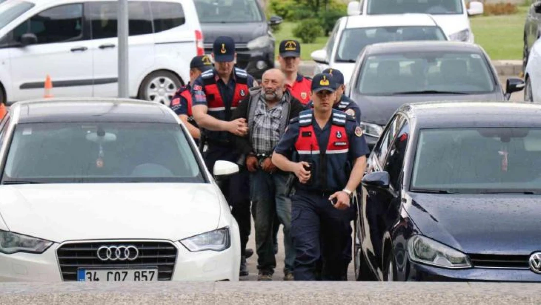 Husumetlisi olduğu şahsı öldüren zanlı adliyeye sevk edildi