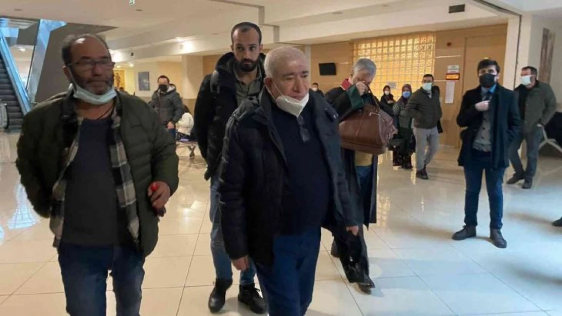 İlyas Salman 'Türk milletini aşağılama' suçundan hakim karşısına çıktı