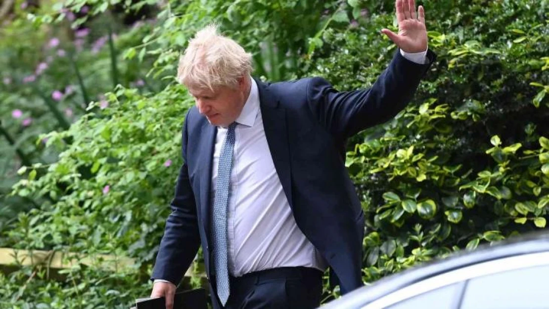 İngiltere Başbakanı Johnson, Partygate skandalı sonrası istifa etmeyecek