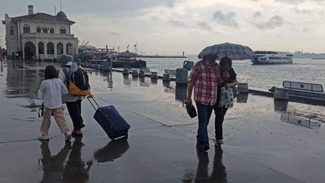 İstanbul Anadolu Yakası'nda yağışlar başladı