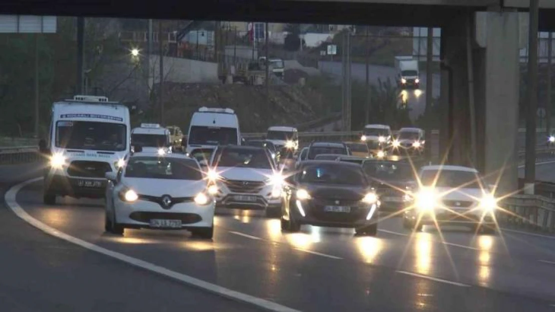 İstanbul'da bayram trafiği başladı