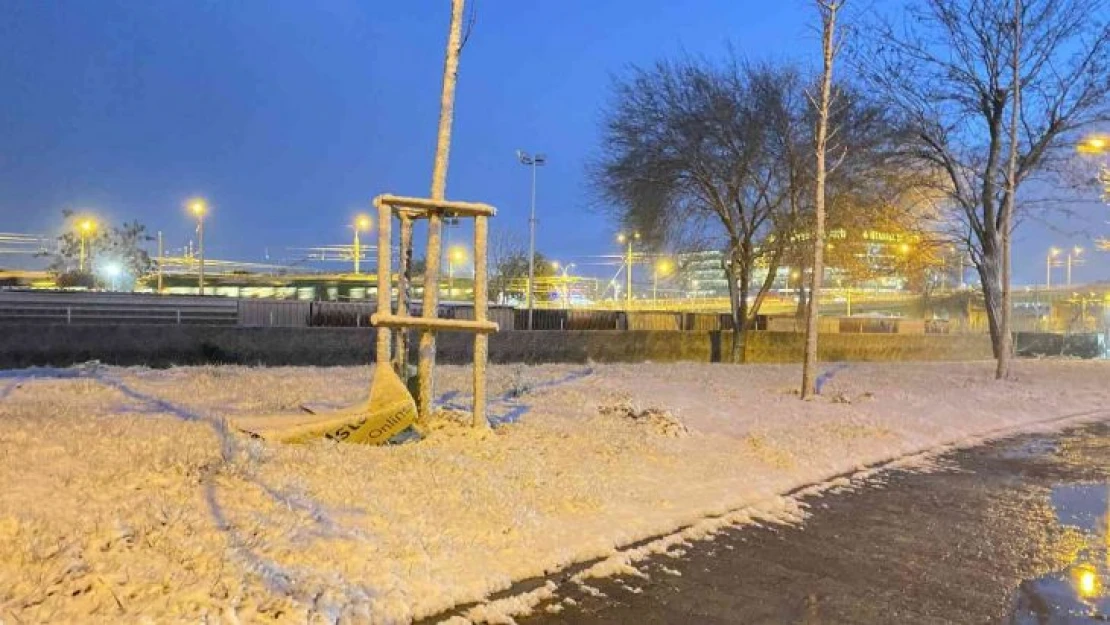 İstanbul'da kar yağışı tipi şeklinde etkili oldu
