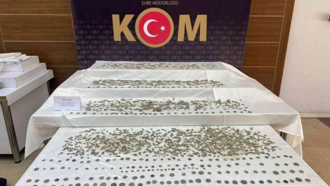 İstanbul'da tarihi eser kaçakçılığı operasyonu: 12 bin 267 eser ele geçirildi