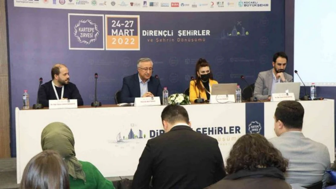 İstanbul pandemi sebebiyle ilk kez göç verdi