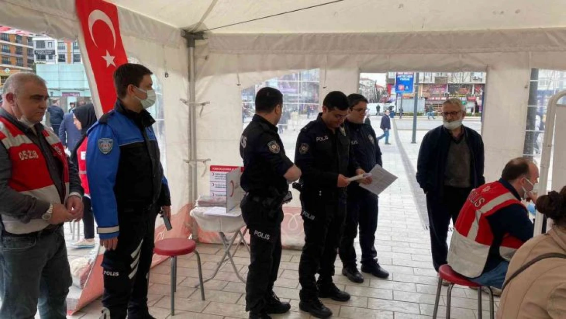 İstanbul polisinden anlamlı destek: Kan ve kök hücre bağışında bulundular