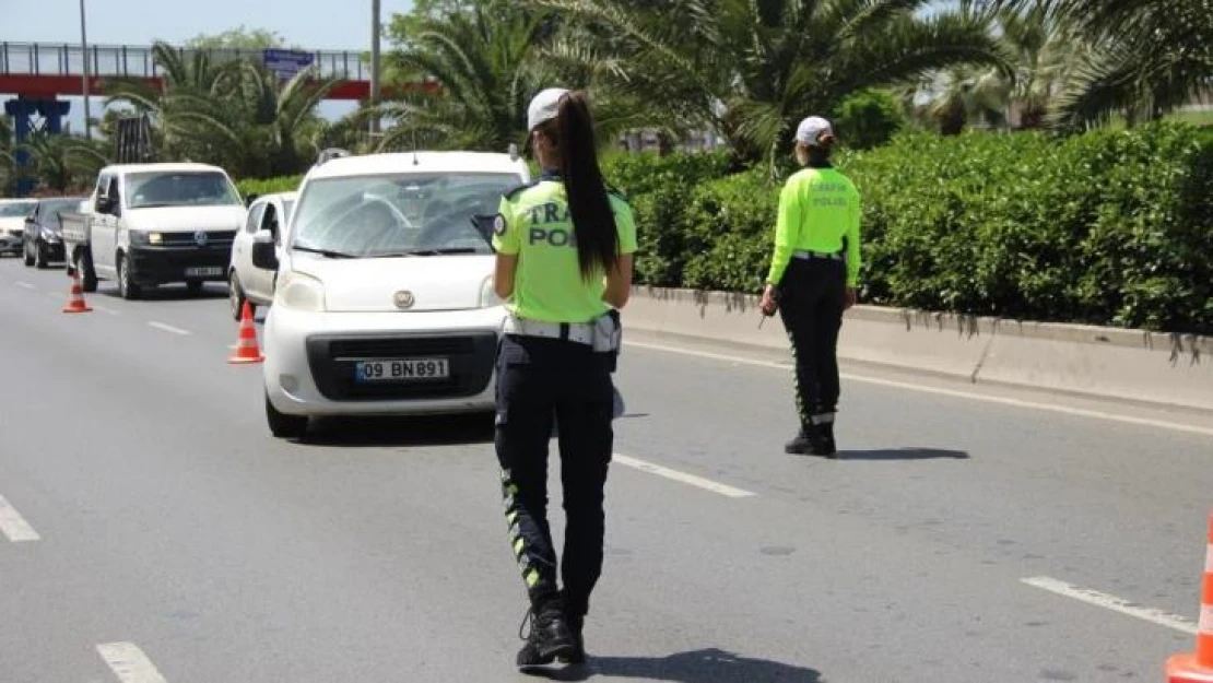 İzmir'de bayram trafiği havadan ve karadan 449 personelle denetlenecek