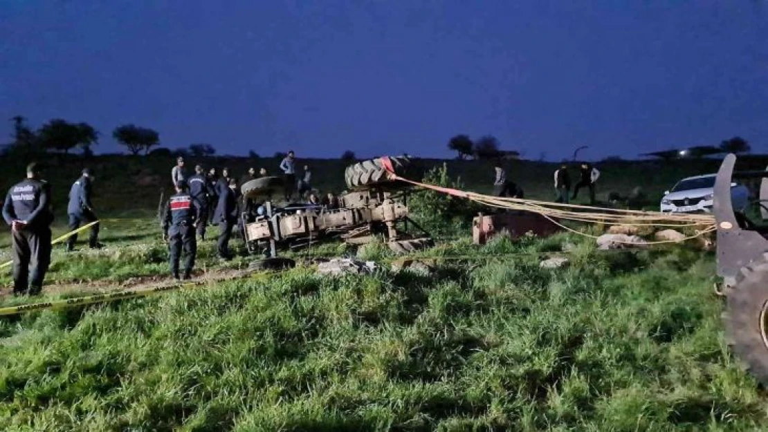 İzmir'de devrilen traktörün altında kalan karı-koca hayatını kaybetti