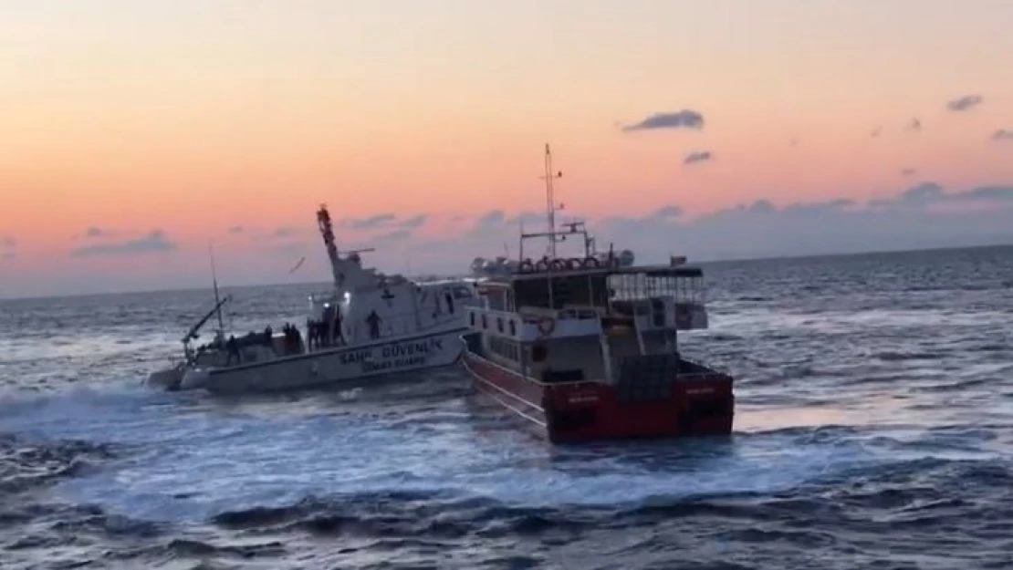 İzmir'de düzensiz göçmen operasyonunda 1 tutuklama