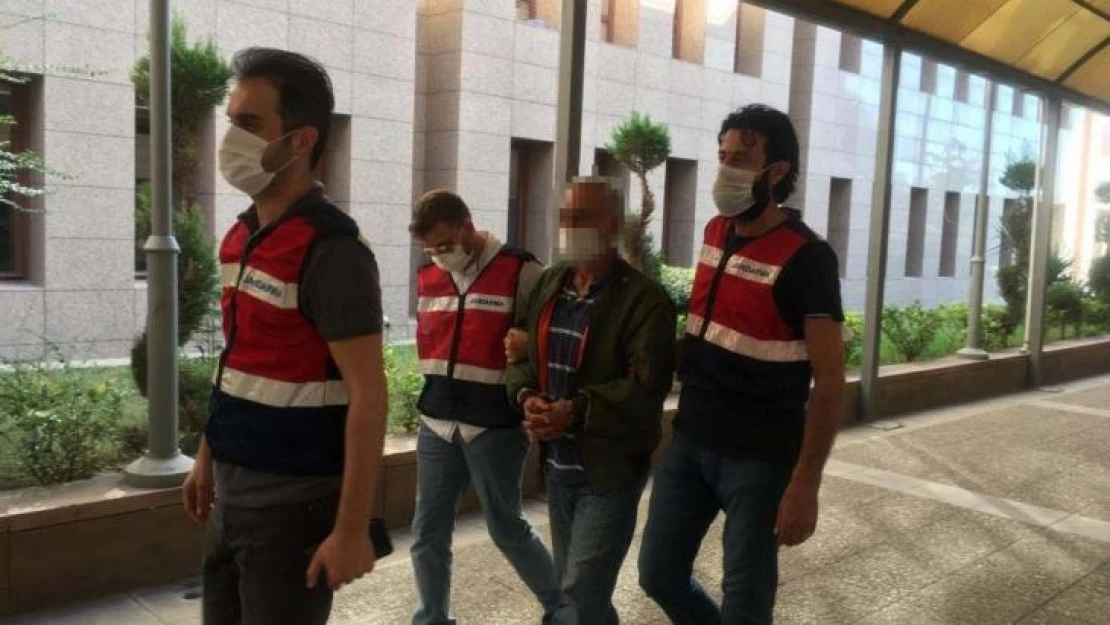 İzmir'de JASAT ekipleri, firari 12 zanlıyı yakaladı