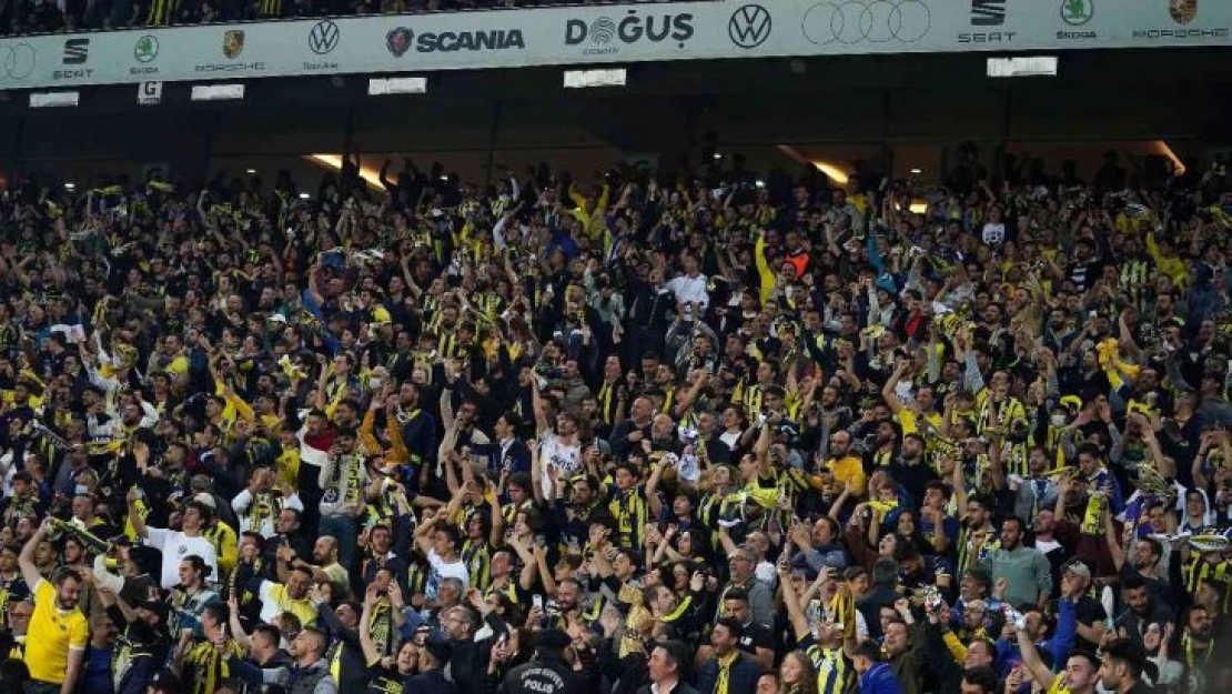 Kadıköy'de tribünler kapalı gişe