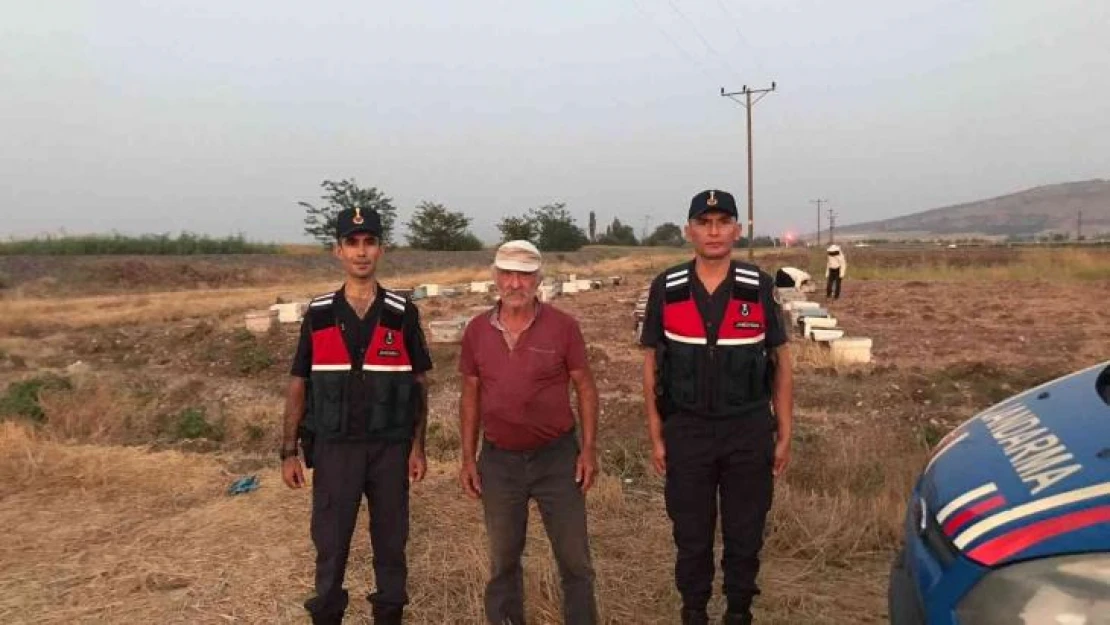 Kahramanmaraş'ta çalıntı arı kovanları sahibine teslim edildi