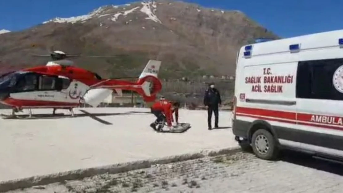 Kalp hastası vatandaş ambulans helikopterle hastaneye kaldırıldı