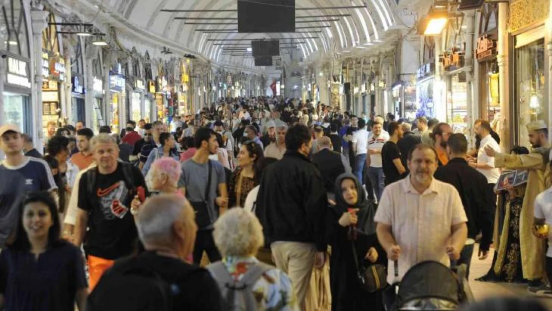 Kapalıçarşı'ya turist akını