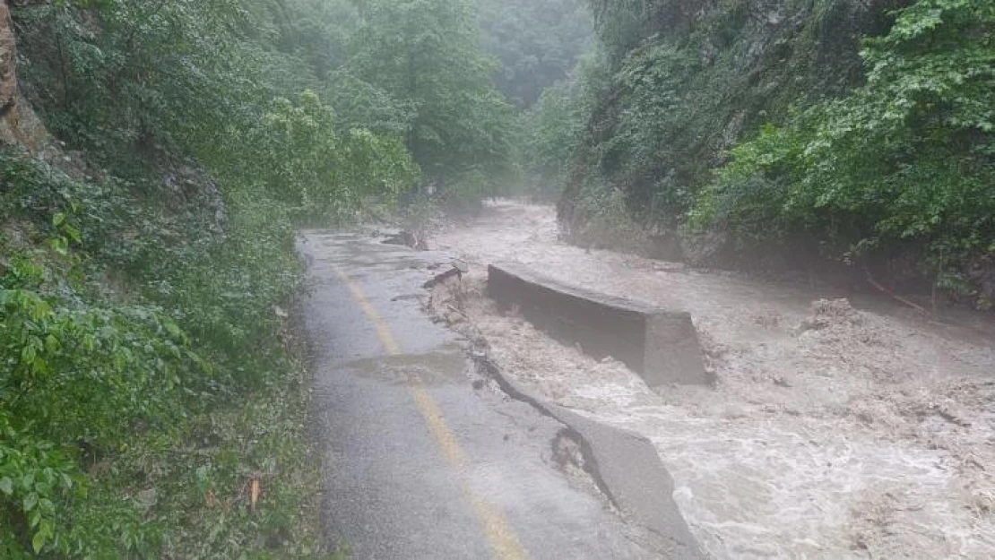 Karabük Yenice'de sel büyük yıkıma yol açtı