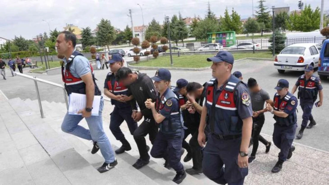 Karaman'da bağ evlerinden hırsızlık şüphelileri tutuklandı