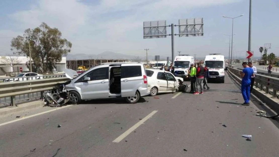 Kararsız sürücü karayolunu savaş alanına çevirdi: 2 yaralı