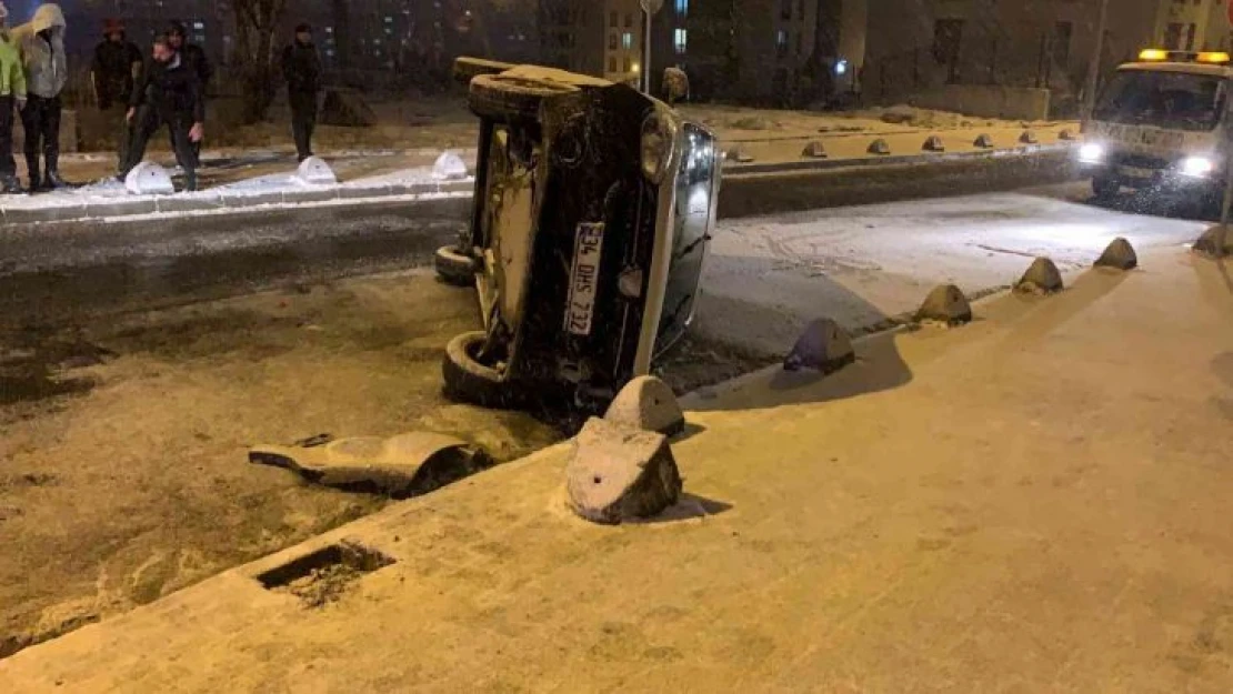 Karda kayan araç takla attı: 2 yaralı