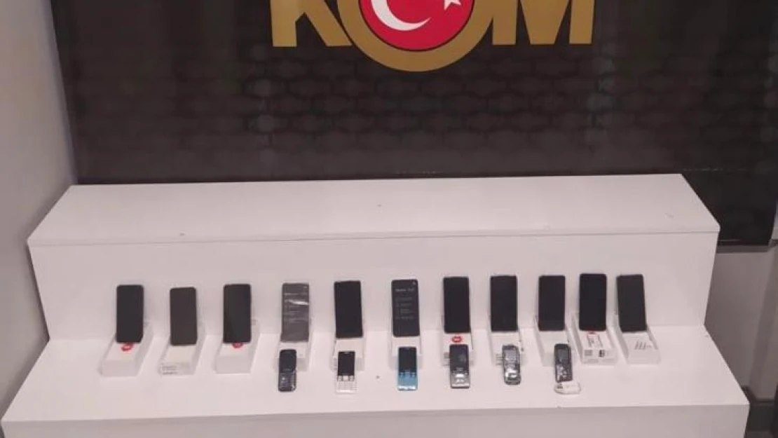 Kayseri'de 30 adet gümrük kaçağı telefon ele geçirildi