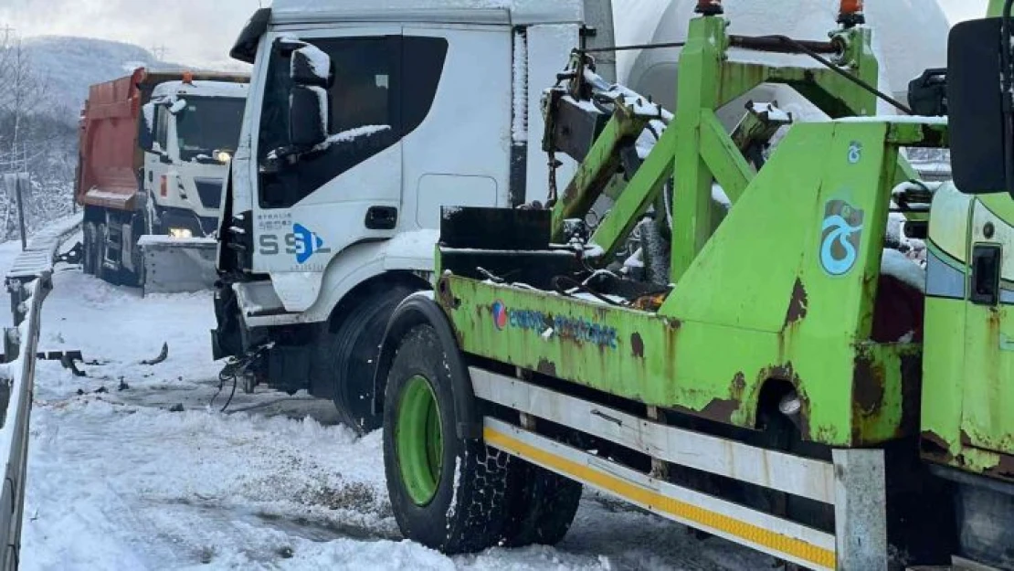 Kaza sebebi ile kapanan TEM Otoyolu açıldı