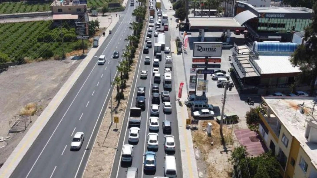 Kaza sonrası 2 kilometre kuyruk oluştu