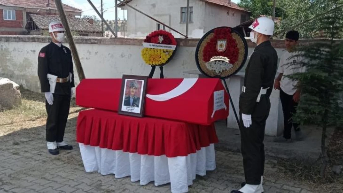 Kazada ölen Kıbrıs gazisi toprağa verildi