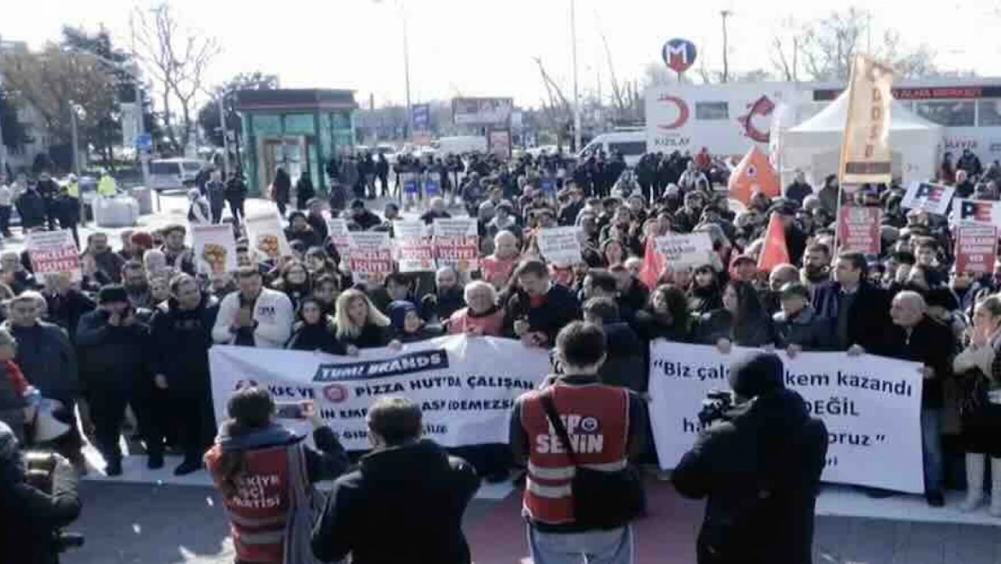 KFC ve Pizza Hut işçileri eylemde